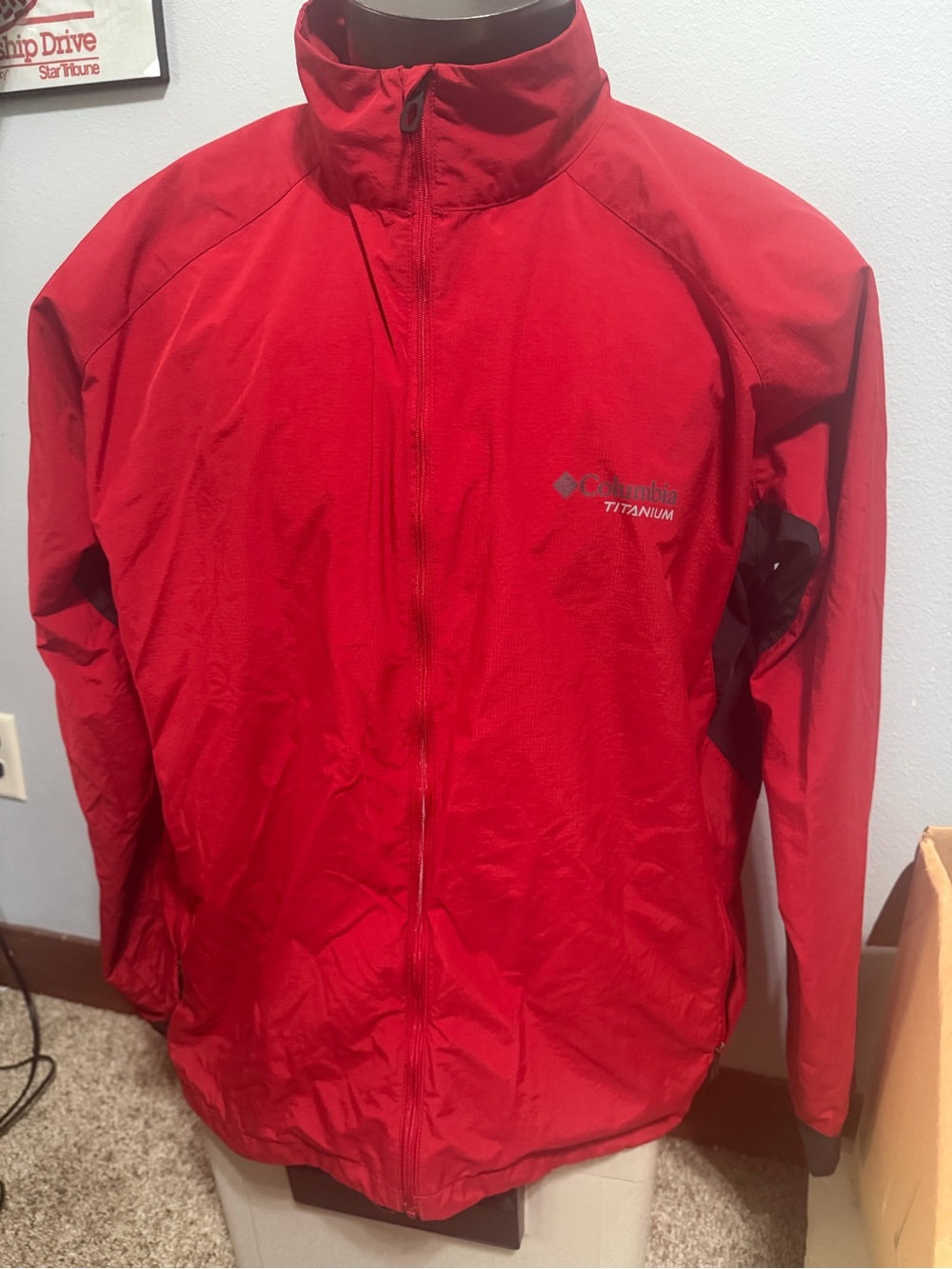 Columbia Red Lightweight Titanium Men's Jacket